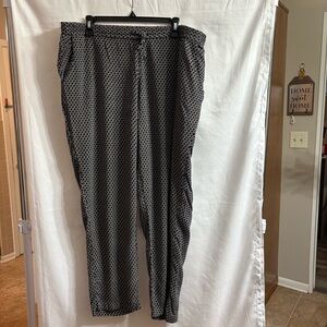 Lane Bryant Black and Gray Geometric Pants 14/16 Pockets Casual